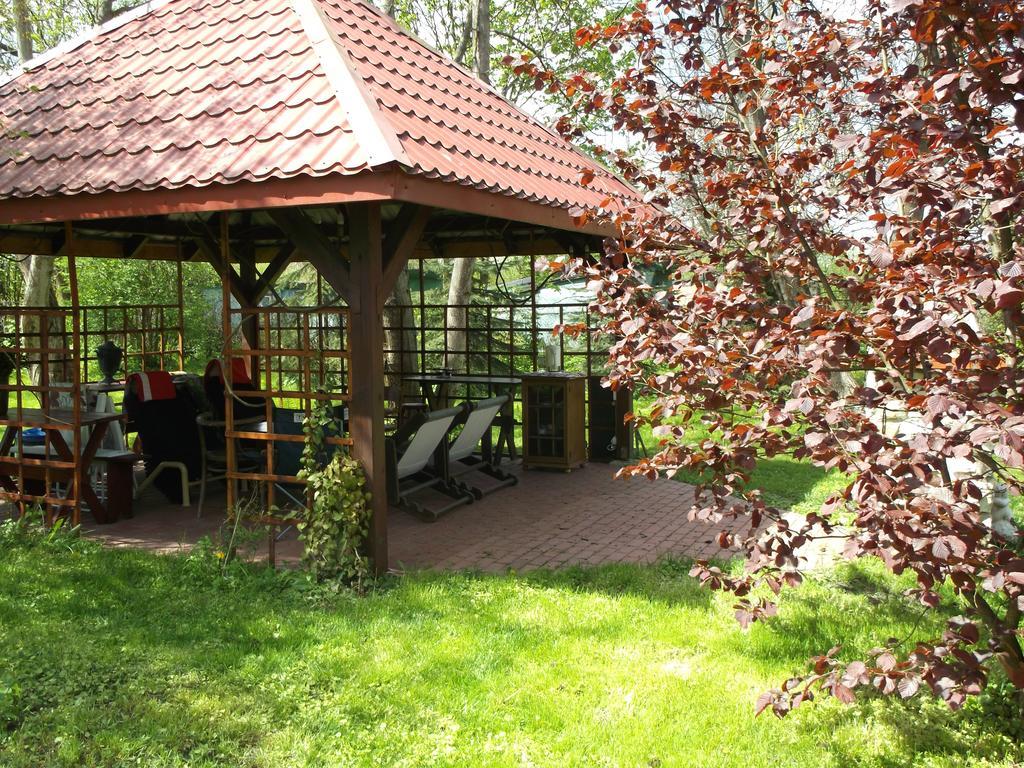 Dworek W Ogrodzie Kazimierz Dolny Exteriör bild